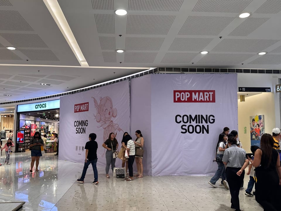 pop mart board-up in sm north